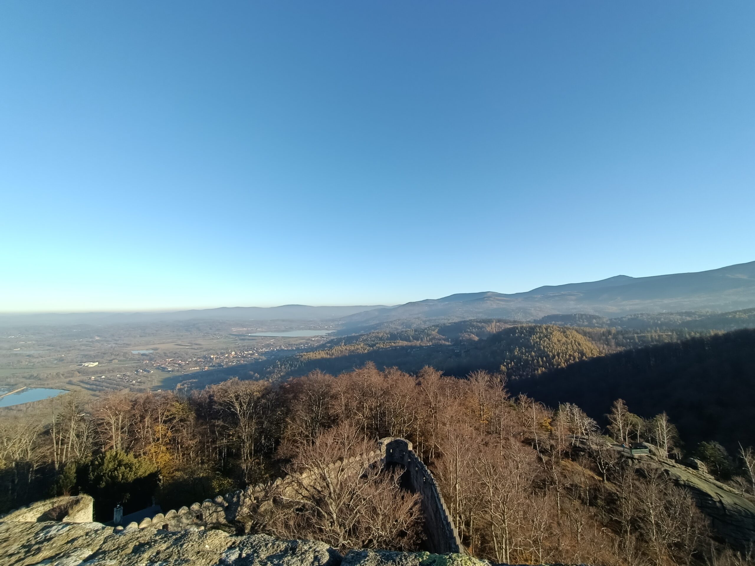 Zamek Chojnik: Niezdobyta Twierdza w Karkonoszach (Historia, Ciekawostki, Cennik, Mapa)