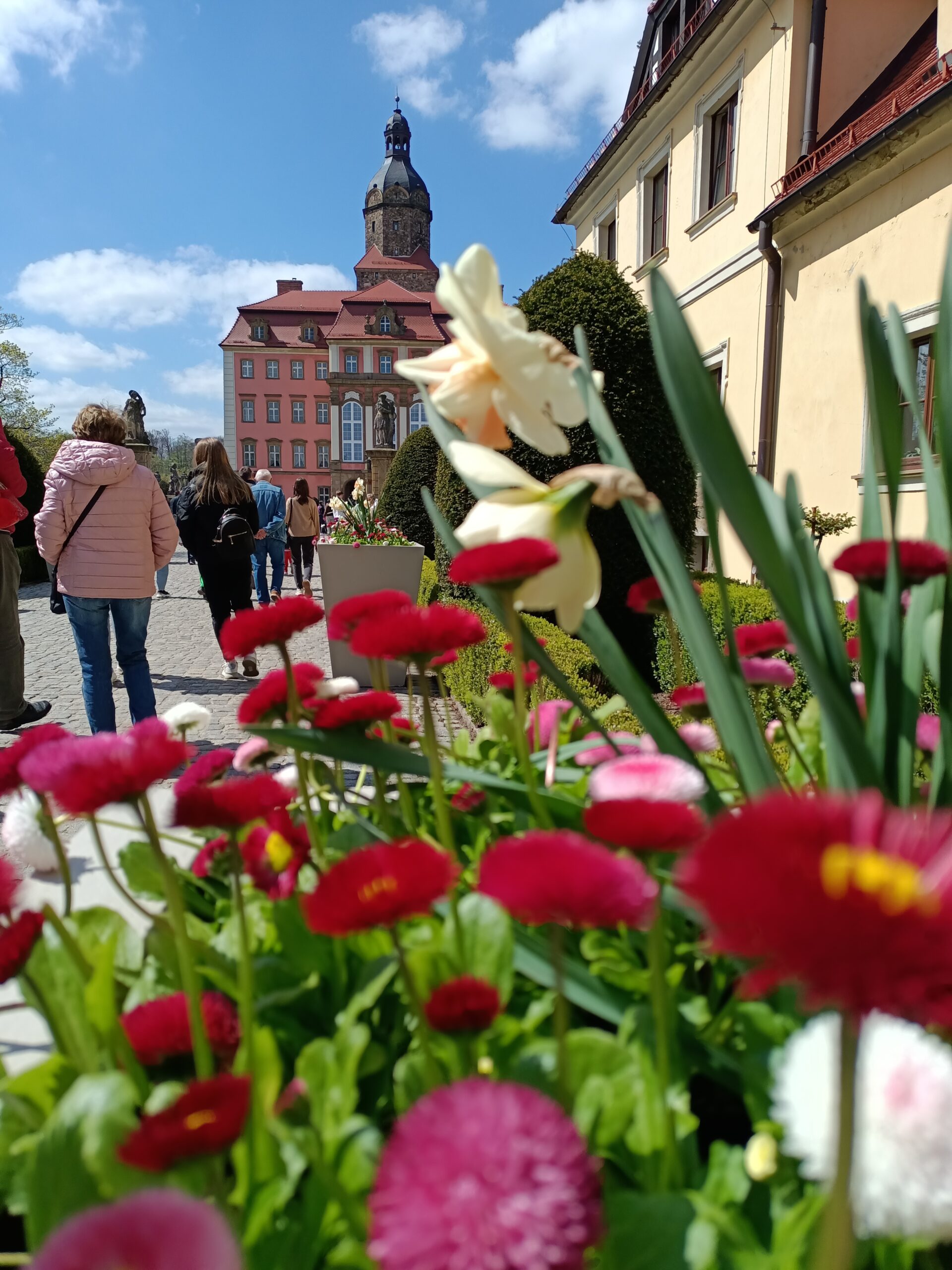 Zamek Książ w Wałbrzychu: Perła Dolnego Śląska (Historia, Ciekawostki, Cennik, Mapa)