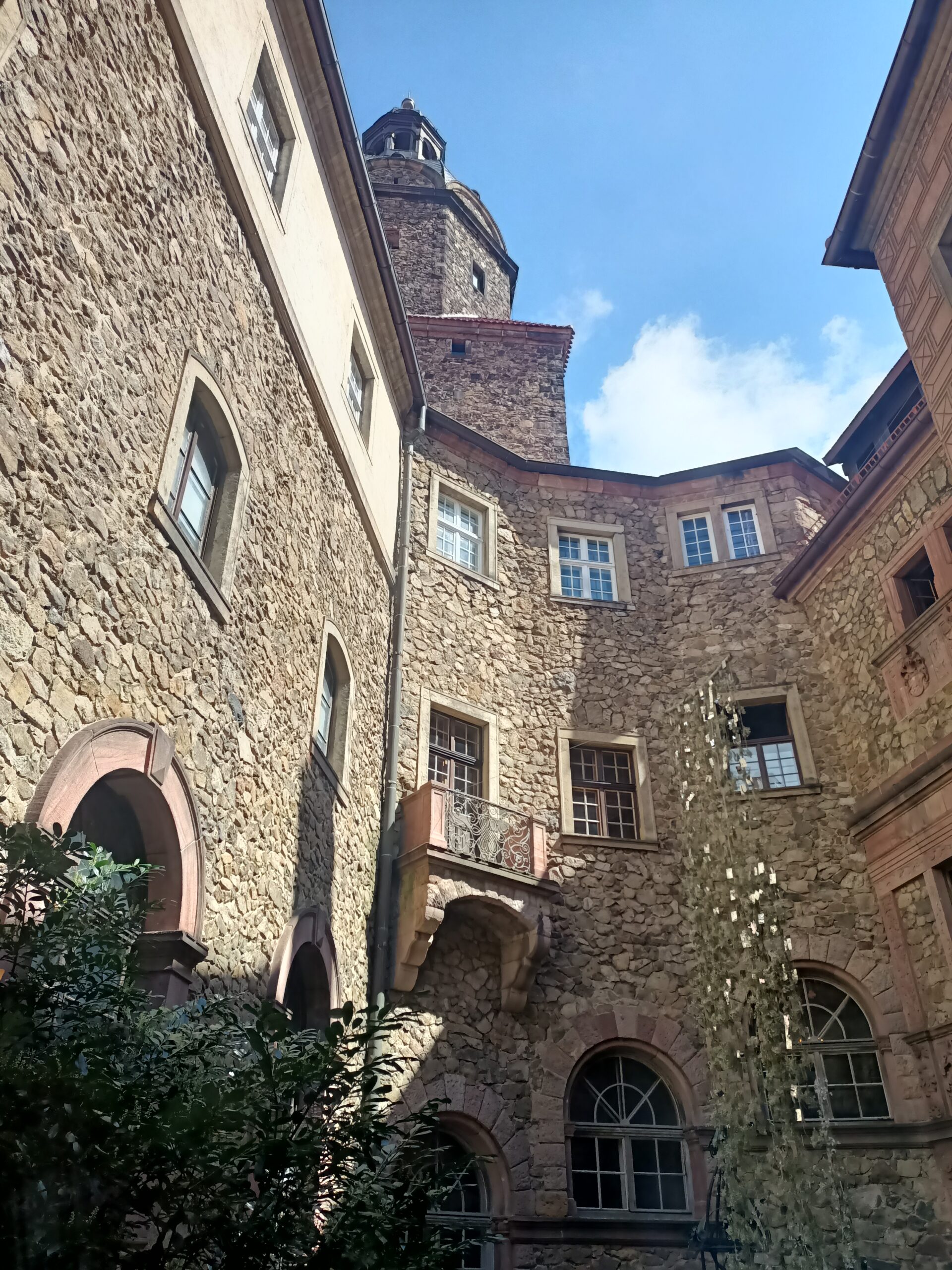 Zamek Książ w Wałbrzychu: Perła Dolnego Śląska (Historia, Ciekawostki, Cennik, Mapa)