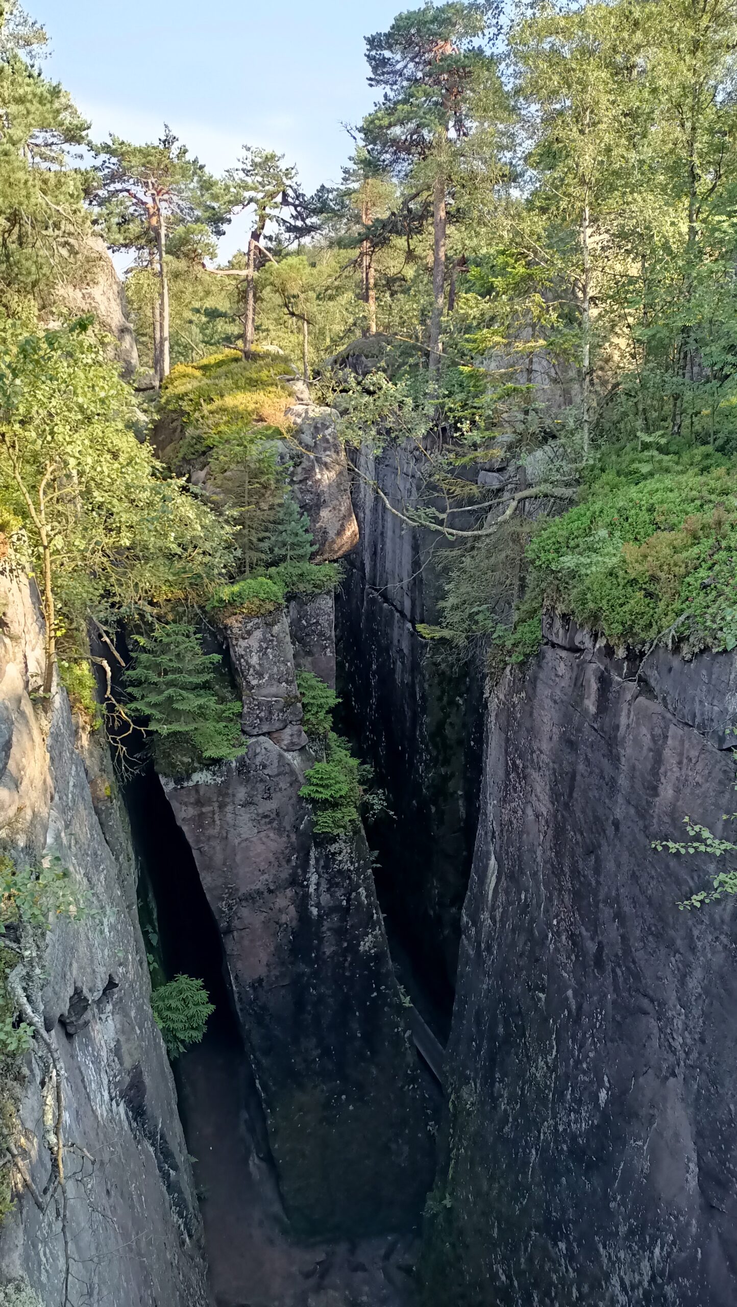 Szczeliniec Wielki: Magiczny Labirynt Gór Stołowych