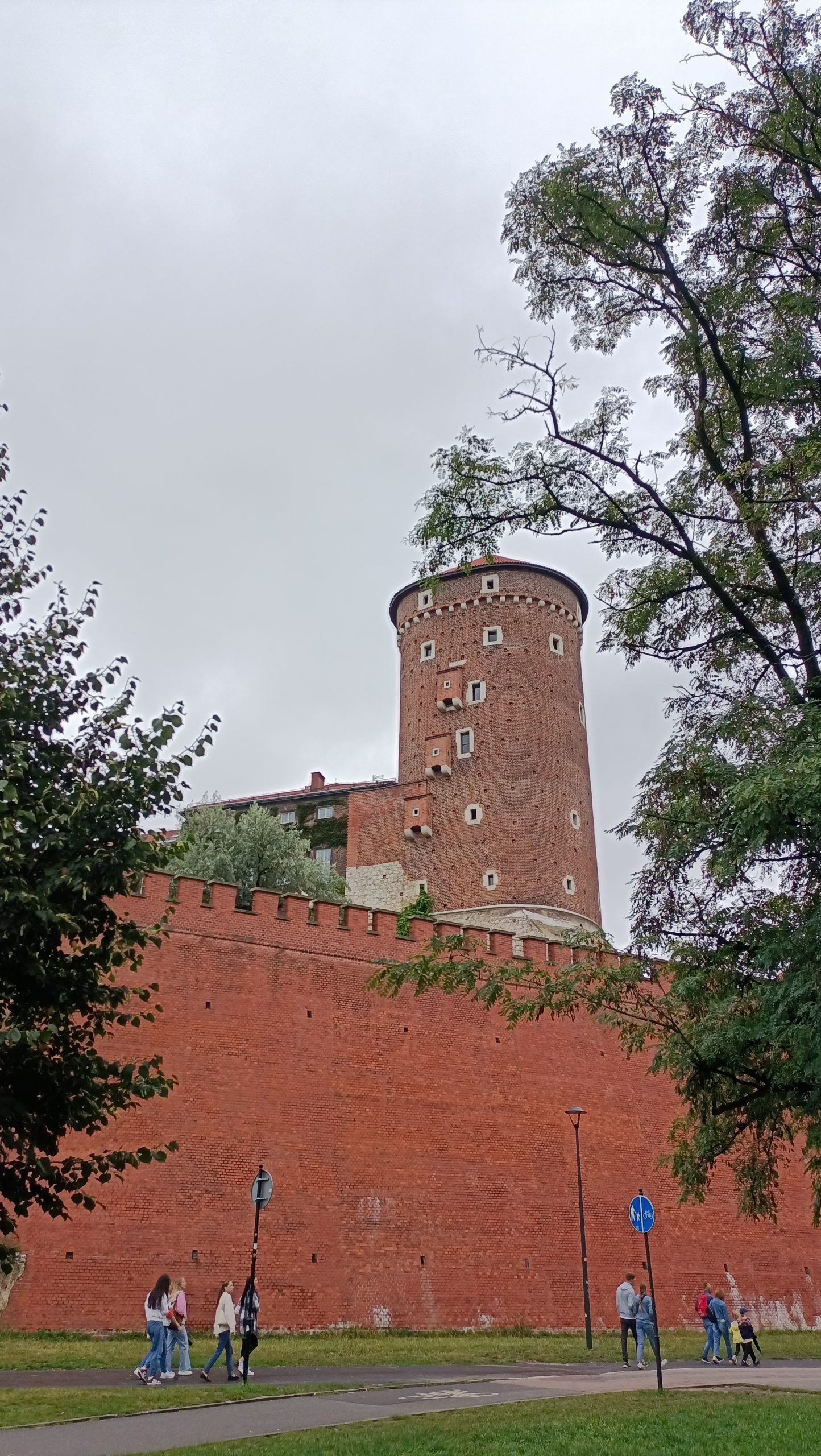 Idealny weekend w Krakowie: Od Zamku Królewskiego na Wawelu po błękitny Zakrzówek