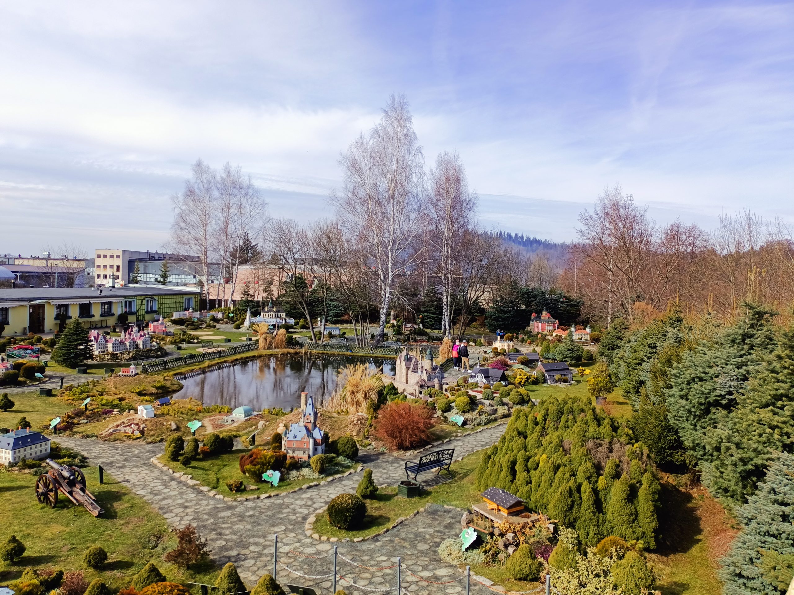 Co zobaczyć w Kowarach? Idealny plan na jednodniową wycieczkę u podnóża Karkonoszy