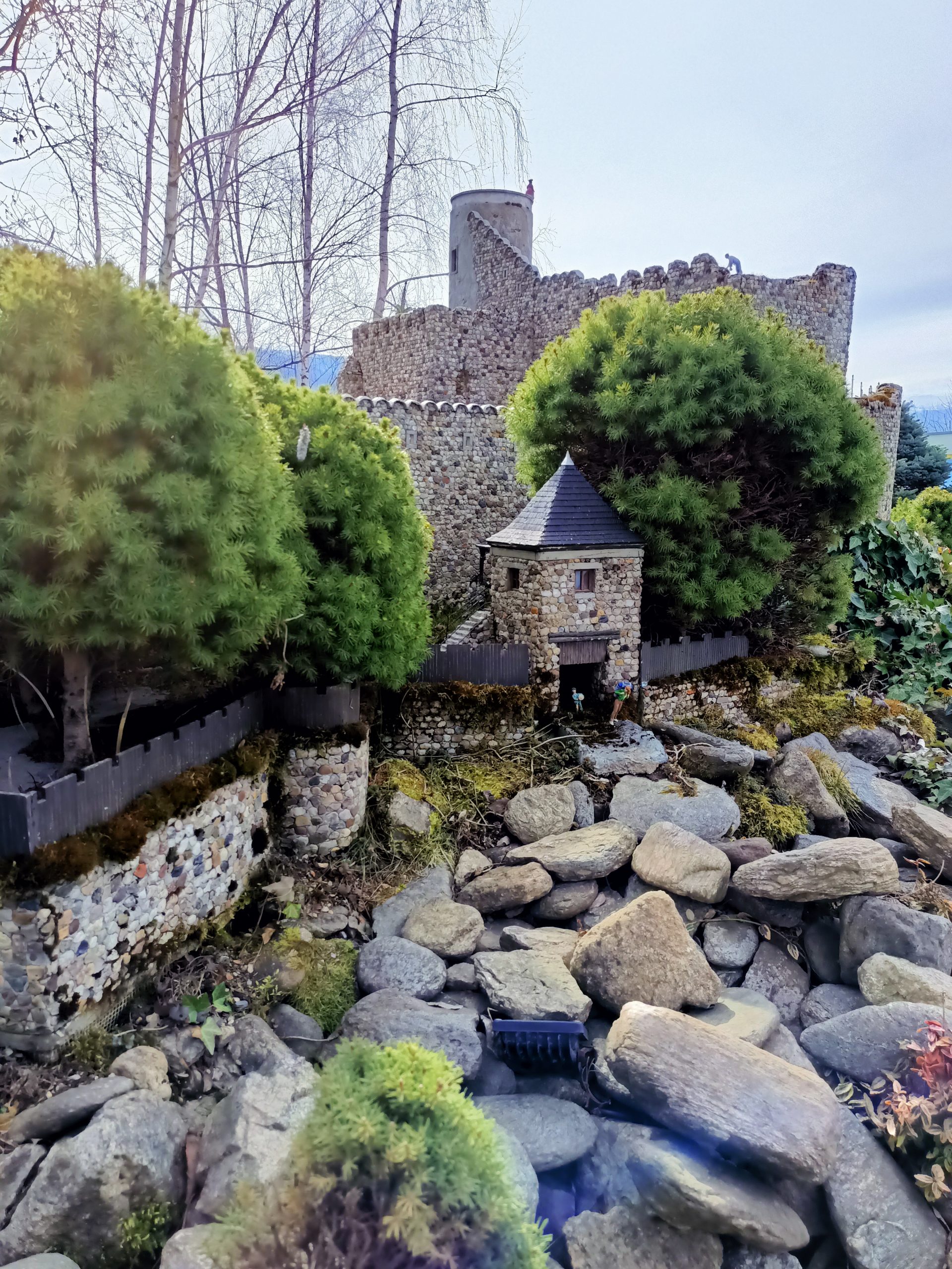 Co zobaczyć w Kowarach? Idealny plan na jednodniową wycieczkę u podnóża Karkonoszy