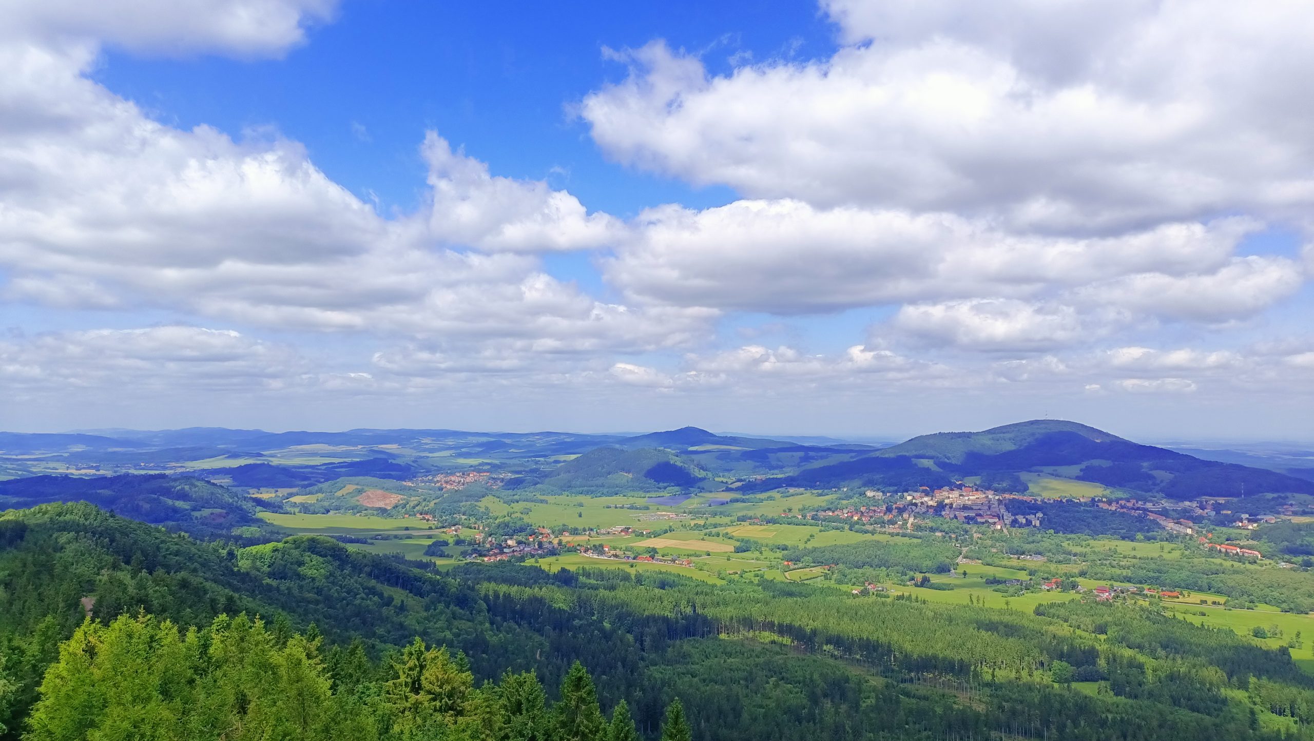 Dzikowiec Wielki: Nowa perła w koronie Sudetów. Dlaczego ta wieża widokowa to absolutny „must-see”?