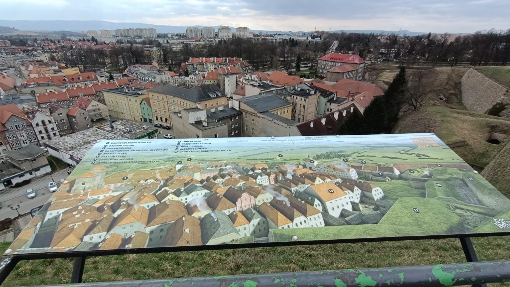 Kłodzko: Magiczna „Mała Praga” i brama do Sudetów, którą musisz odwiedzić